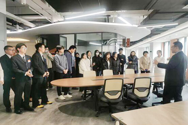 “走进名企 历练青春 扬帆逐梦” 第 6 张