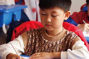 北京东方红学校值得读吗？学费怎么样？